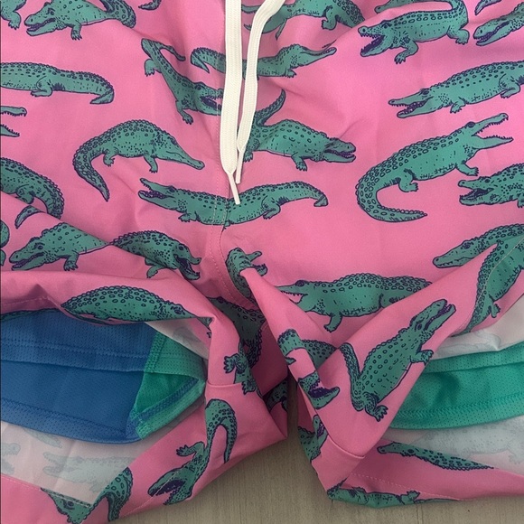 NEW Chubbies swim trunks The Glades 5.5” Lined - Picture 7 of 7